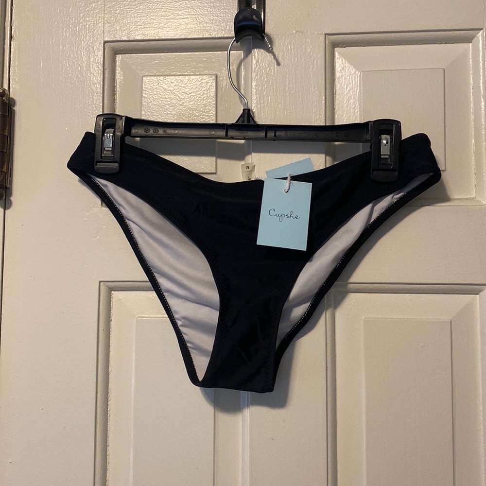 Cup She Black Bikini Bottoms- size medium